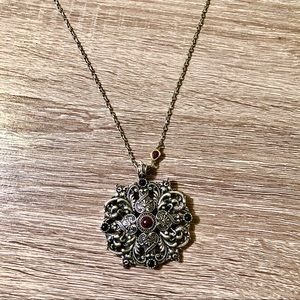 Lucky Brand pendant necklace